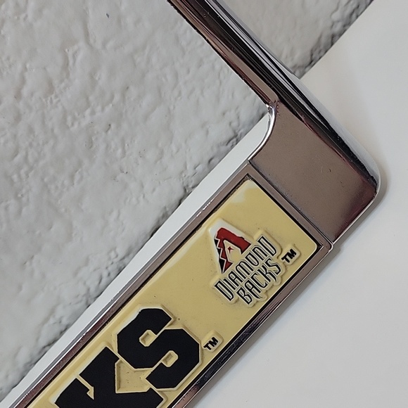 VTG Arizona Diamondbacks Chrome License Plate Frame Genuine Merchandise - Picture 10 of 12